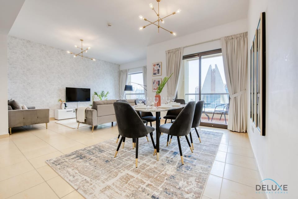 TV and multimedia, Living room, Dining area