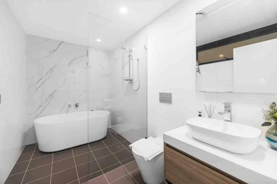 Luxury 3 Bedroom Apartment in Ryde Apartment in Sydney