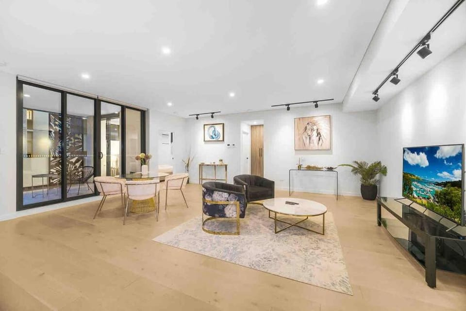 Luxury 3 Bedroom Apartment in Ryde Apartment in Sydney