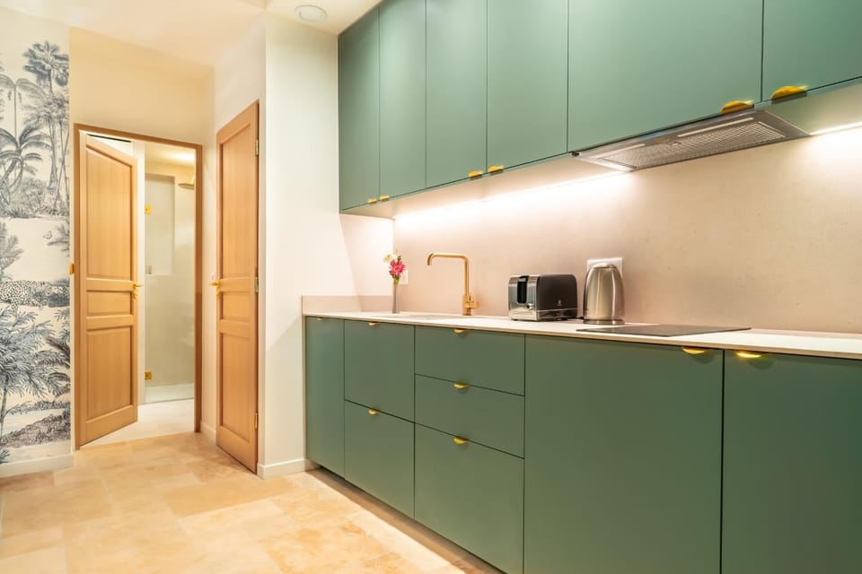 Louvre Montorgueil Apartment in Paris