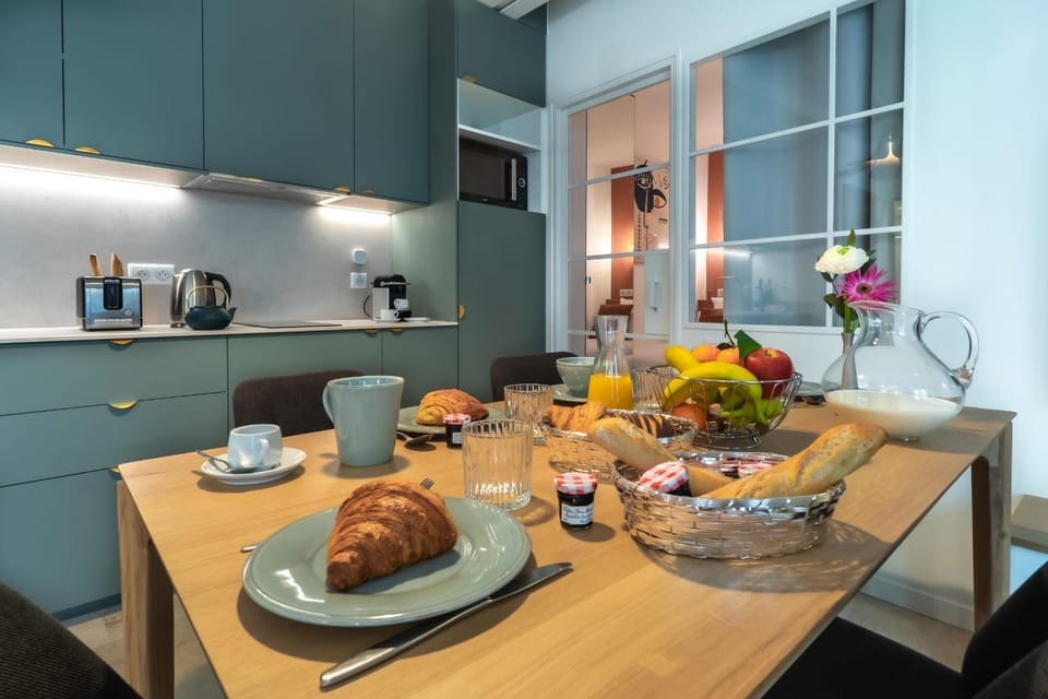Louvre Montorgueil Apartment in Paris