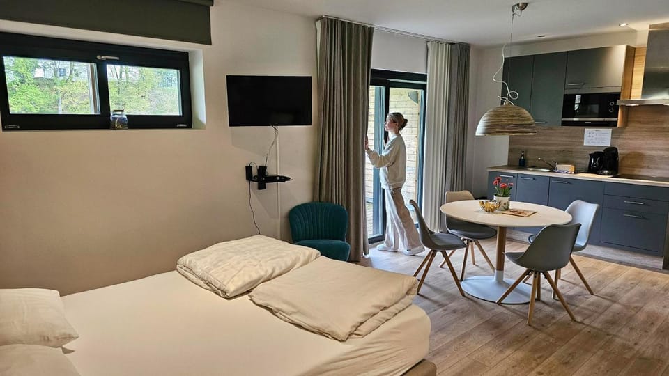 Recreatiedomein Warredal - The Lodge Apartment in Dilsen-Stokkem