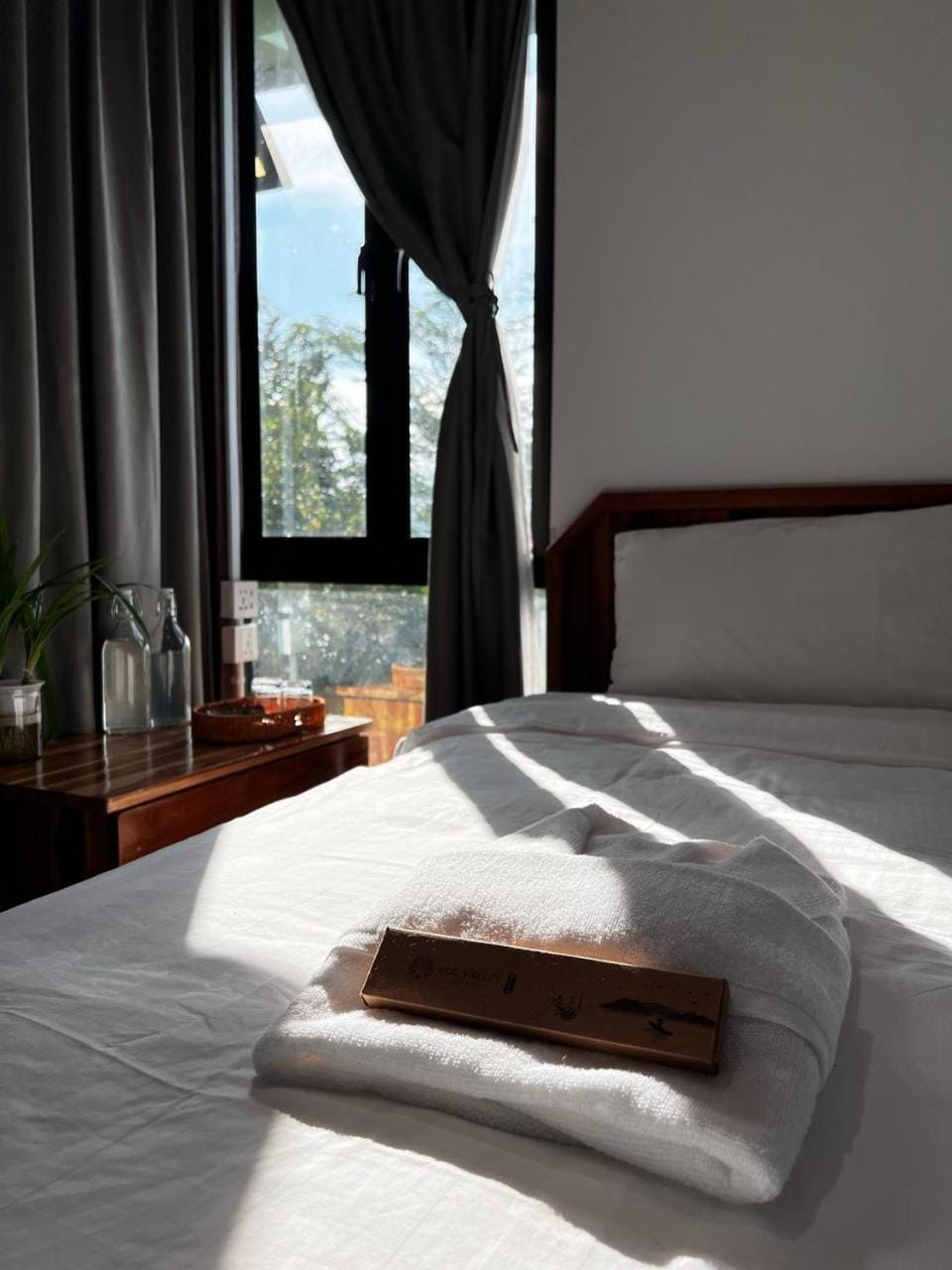 Natural landscape, Photo of the whole room, Bedroom, Mountain view