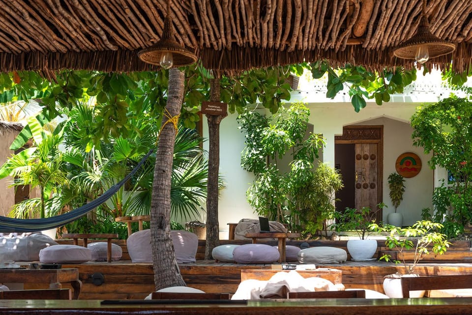 Dar Mar Hostel & Coworking Bed and Breakfast in Tanzania