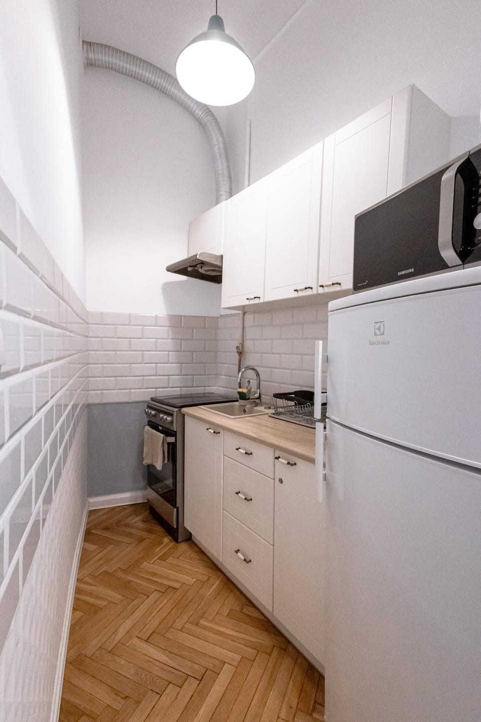 Kitchen or kitchenette, pet friendly, stove