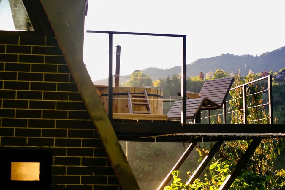 View (from property/room), Balcony/Terrace, Mountain view