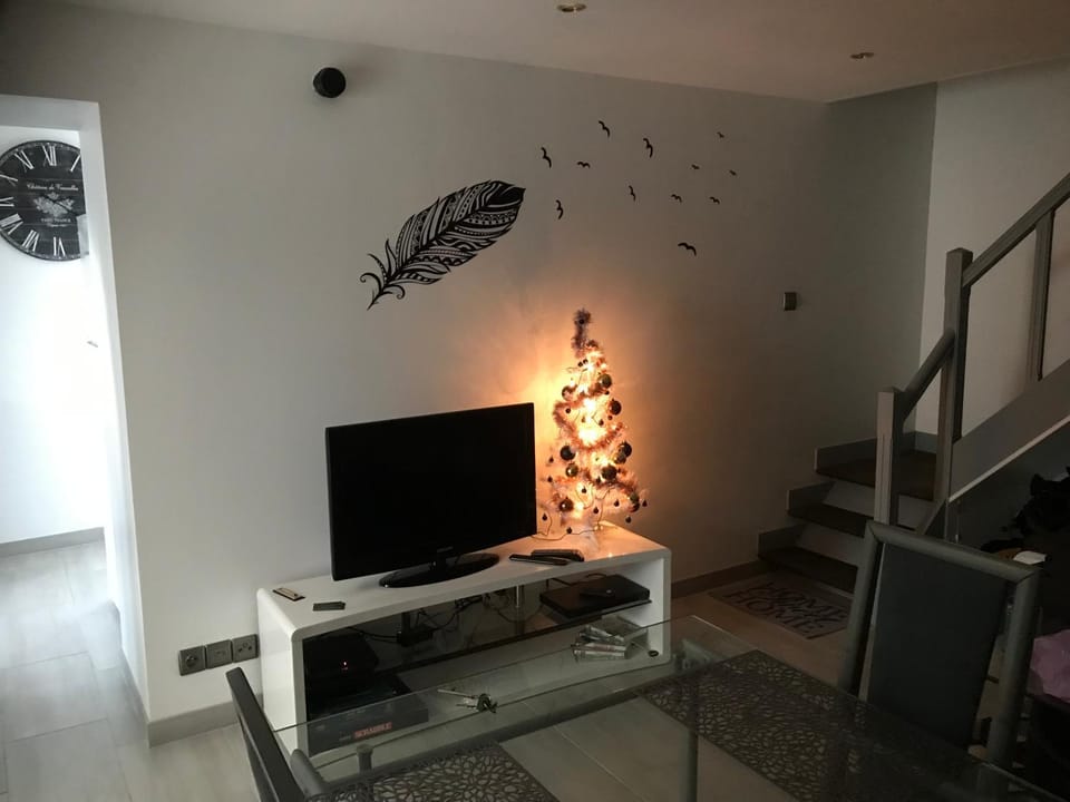 Communal lounge/ TV room, TV and multimedia, Evening entertainment