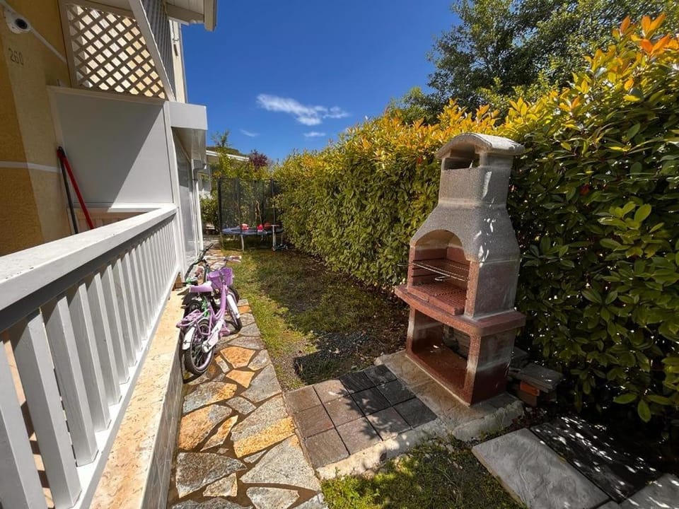 BBQ facilities, Garden