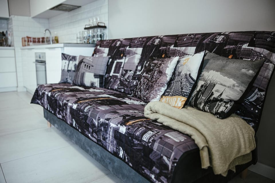 Bed, Living room, Seating area