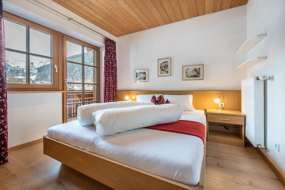 Property building, Living room, Bedroom