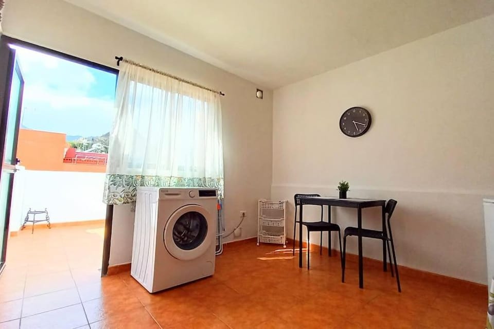Habitación privada Dorive con baño privado Apartment in Canary Islands