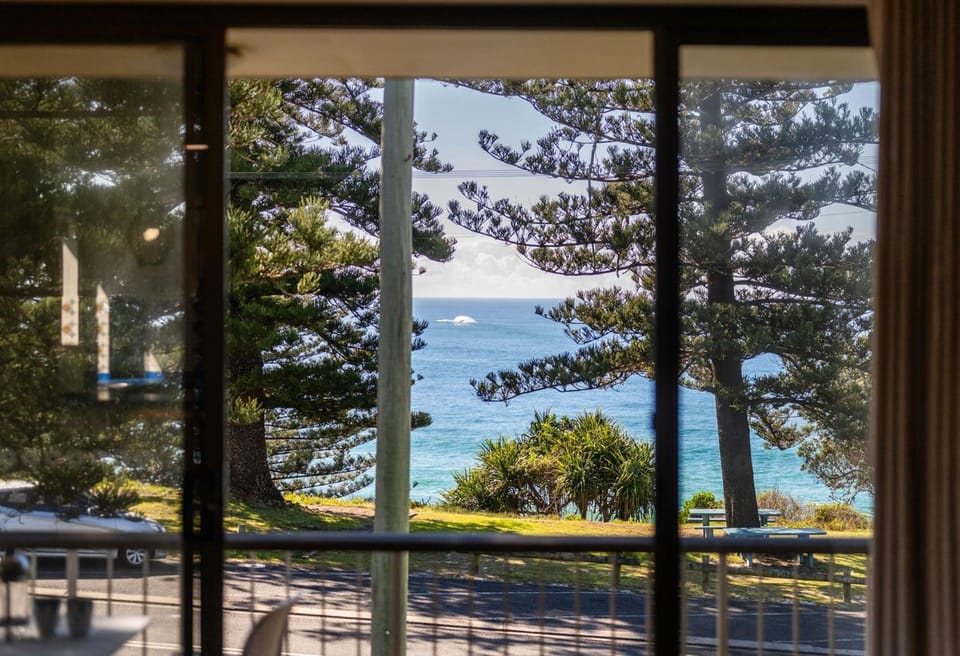 Flinders Lodge Unit 3 - Lifestyle Yamba House in Yamba