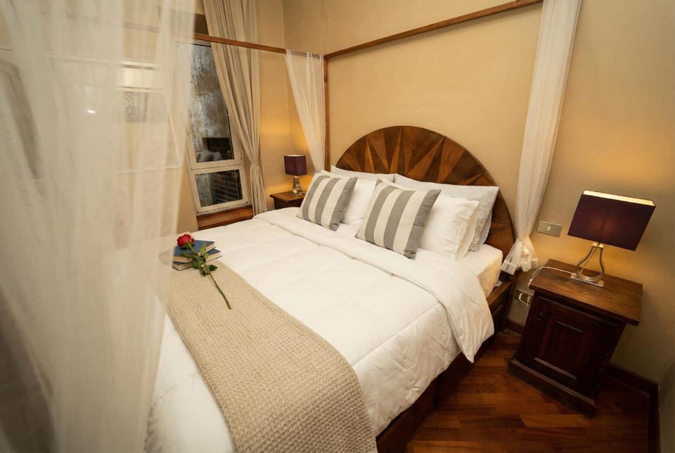 Bed, Photo of the whole room, Bedroom, Inner courtyard view, heating, internet, air conditioner