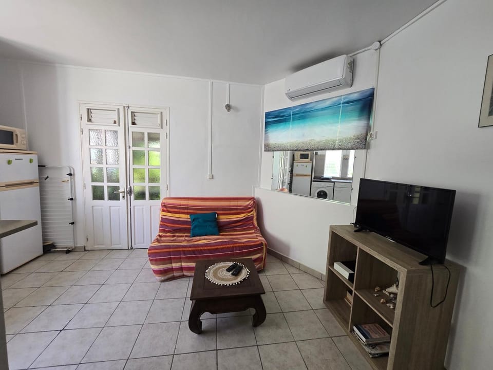 Le Studio des Flamboyants Apartment in Les Trois-Îlets