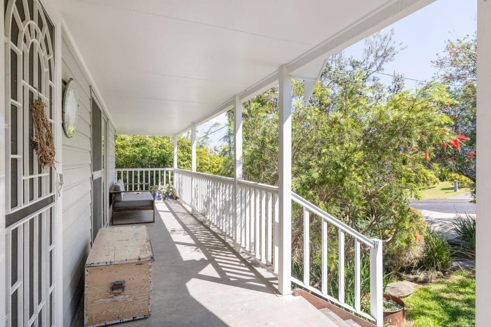Tawny Roost - Lifestyle Yamba House in Yamba