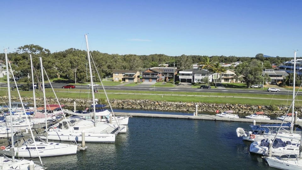 Marina Views - Lifestyle Yamba House in Yamba