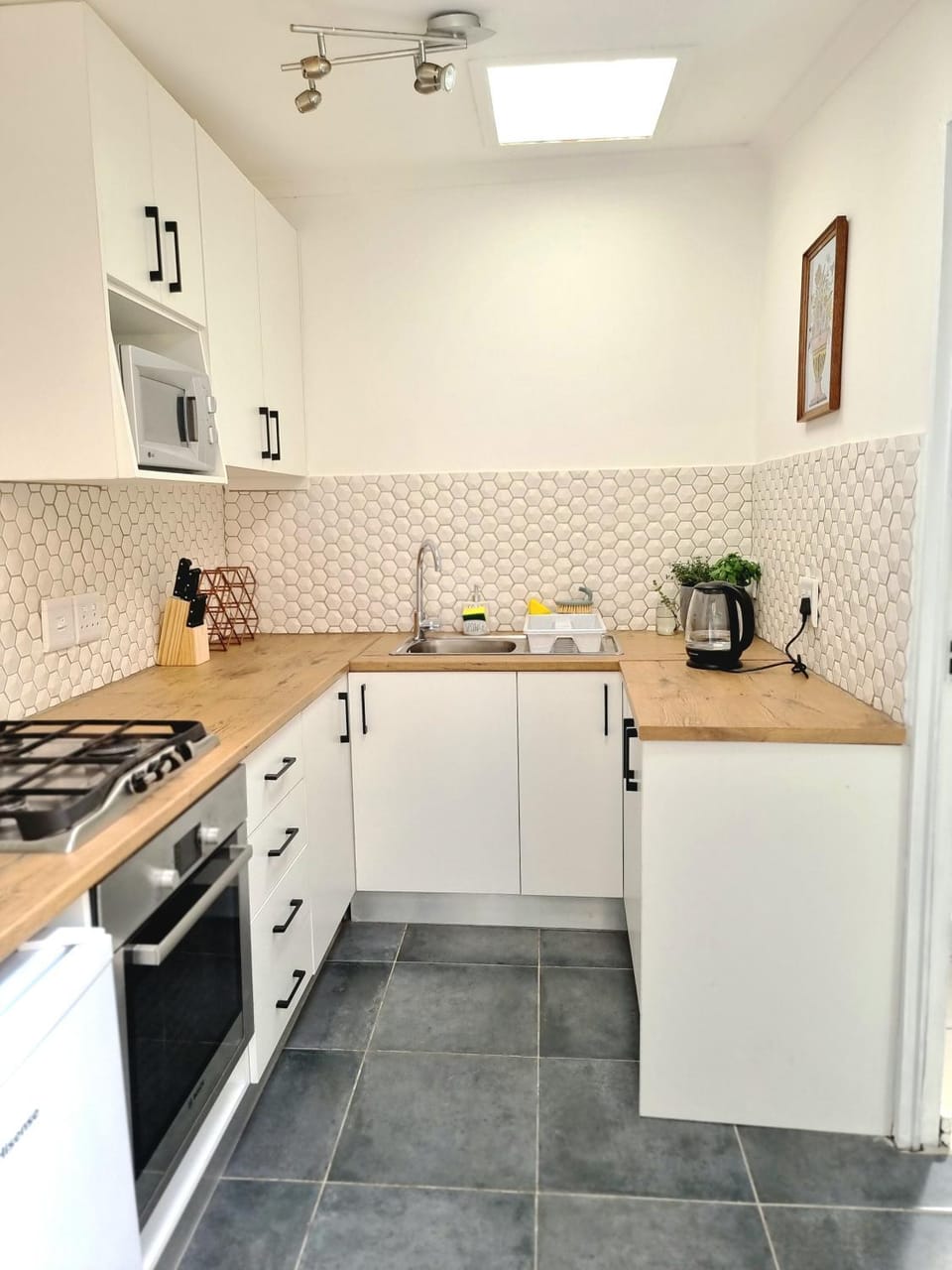 Kitchen or kitchenette, minibar, pet friendly, stove, toaster