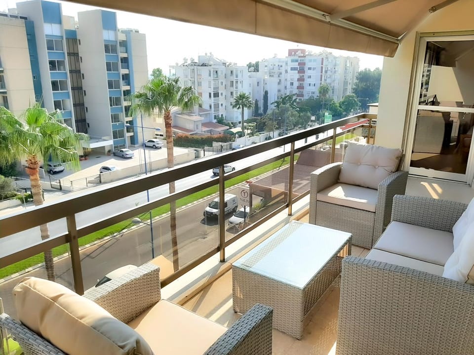 Property building, Patio, Day, View (from property/room), Balcony/Terrace, Seating area