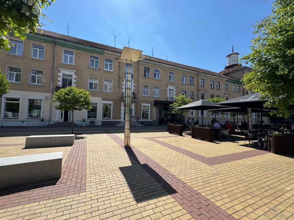 Property building, Restaurant/places to eat
