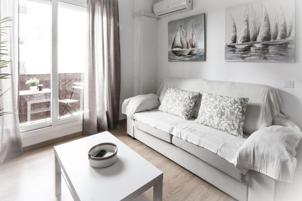 Living room, air conditioner