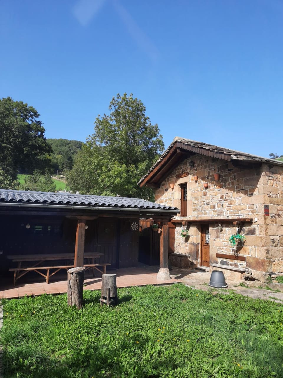 Cabaña Pasiega La Quemada House in Cantabria