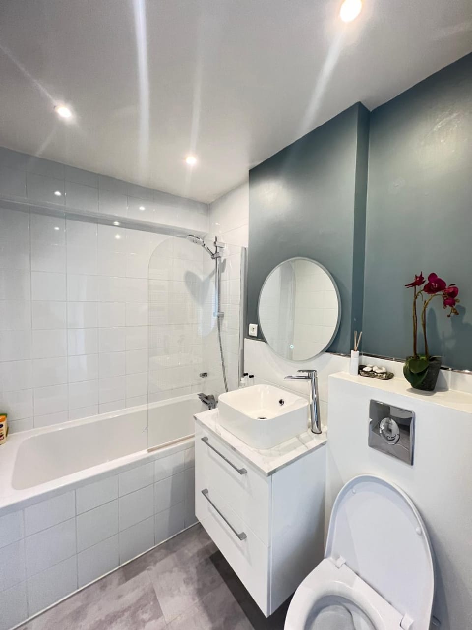 Bathroom, Bath, towels
