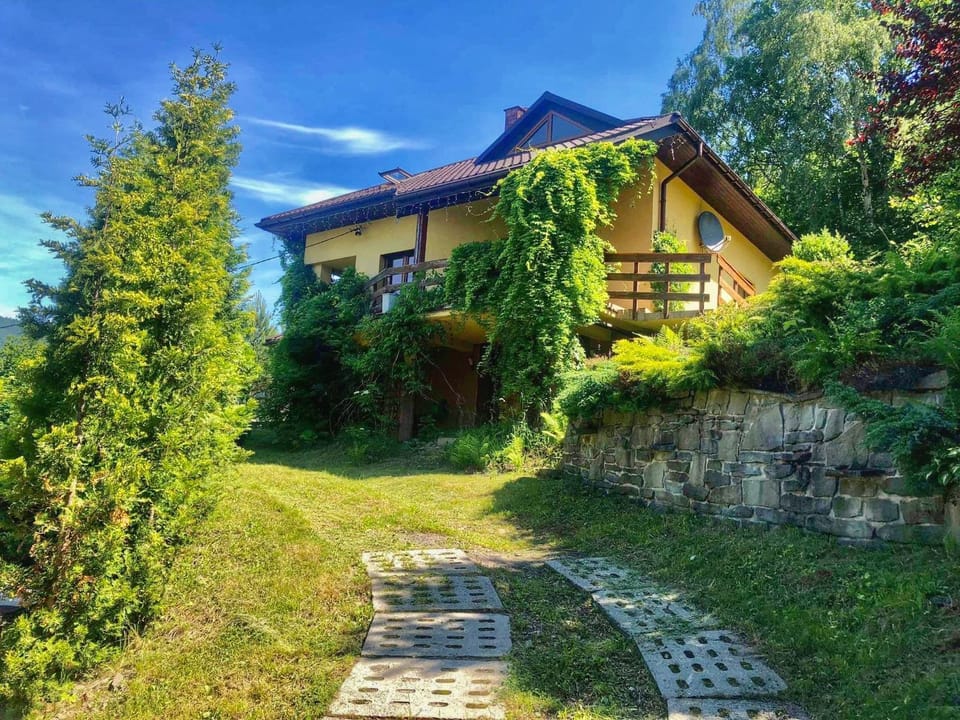 Property building, Spring
