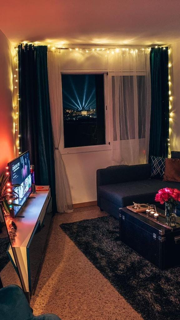 Communal lounge/ TV room, Living room