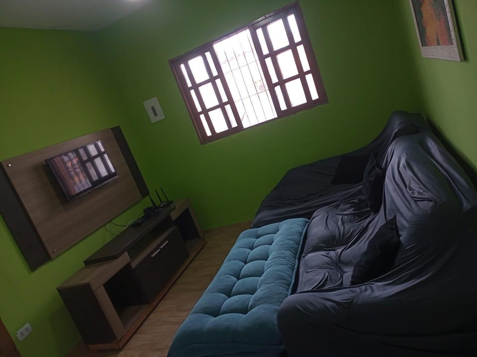 Casa com piscina em Mongaguá House in Itanhaém