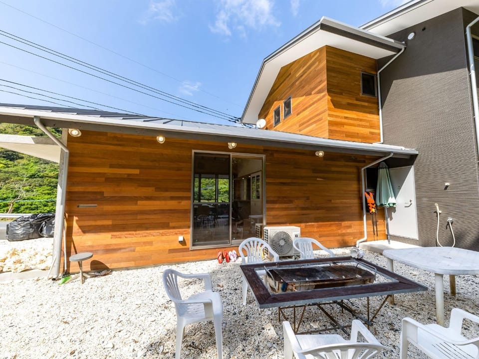 Guest House Amami Long Beach 2 - Vacation STAY 64496v Bed and Breakfast in Japan