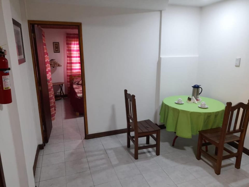 Dining area, Breakfast