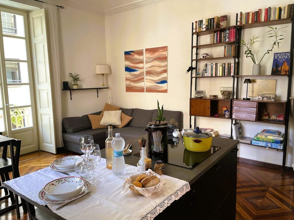Dining area, kitchen