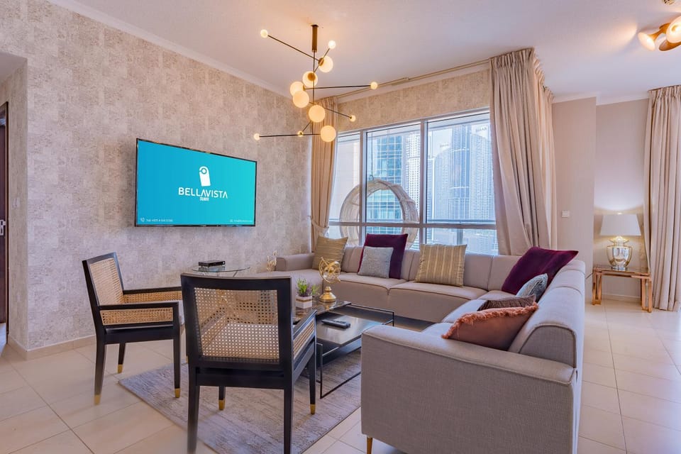 Communal lounge/ TV room, TV and multimedia, Living room, Seating area, Evening entertainment