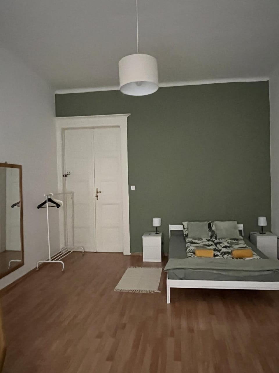 Bed, Photo of the whole room