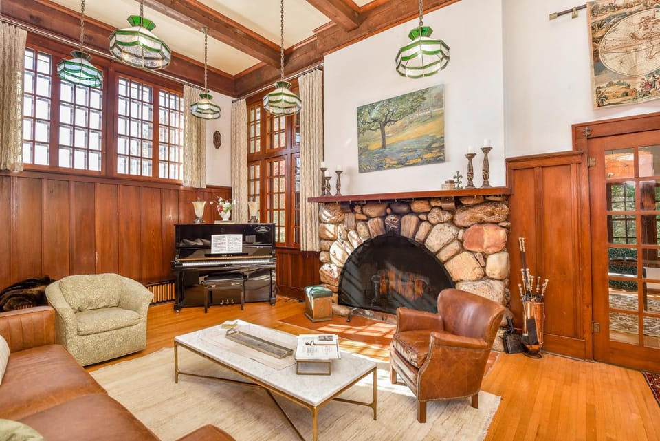 Living room, Seating area, flat iron