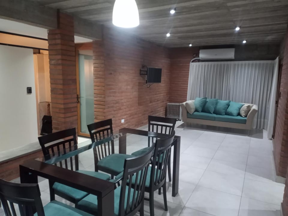 Casa amplia en ubicación tranquila de la ciudad Apartment in San Salvador de Jujuy