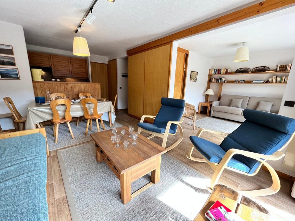 Appartement chaleureux à Méribel, proche pistes, avec parking et Wi-Fi - FR-1-688-36 Apartment in Les Allues