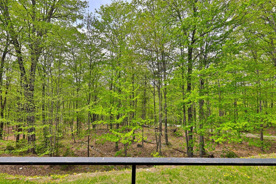 Ledges 19 at Hawk Mountain Apartment in Plymouth