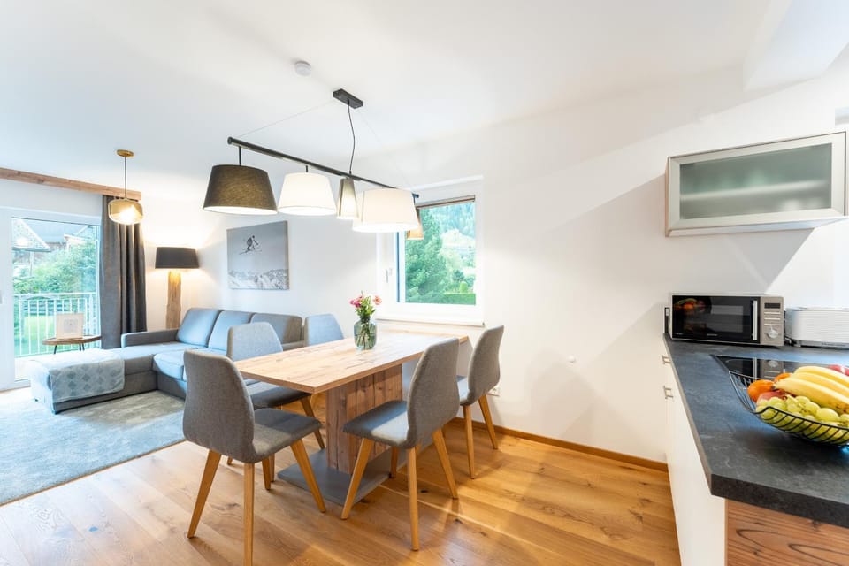 Balcony/Terrace, Seating area, Dining area
