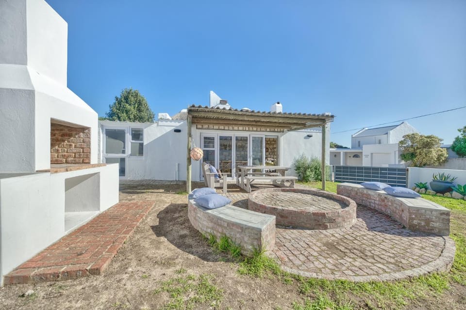 Longship in Arniston House in Western Cape