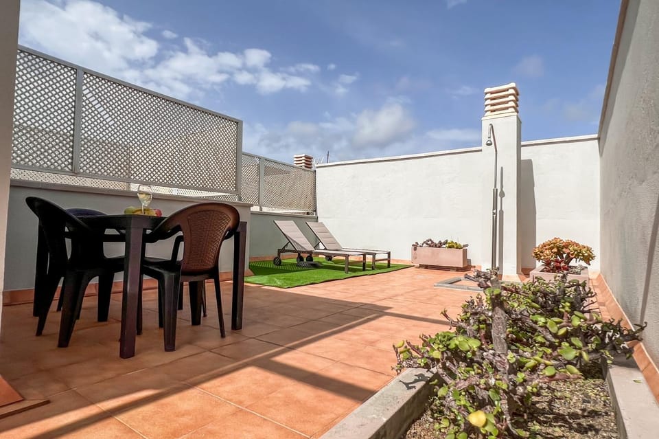 Home2Book Ático Blue Beach, Pool&Terrace Apartment in Comarca Norte