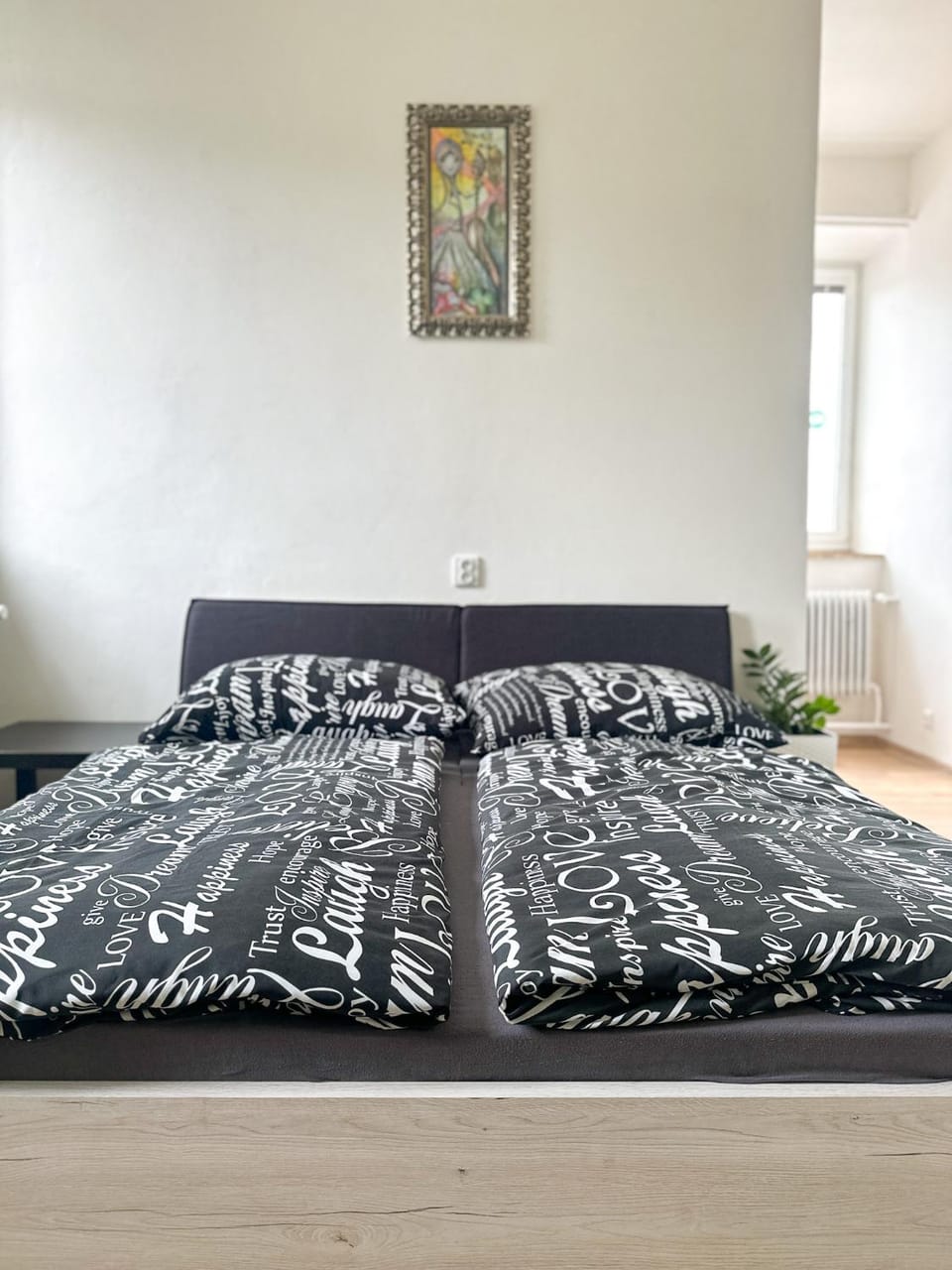 Bed, Bedroom