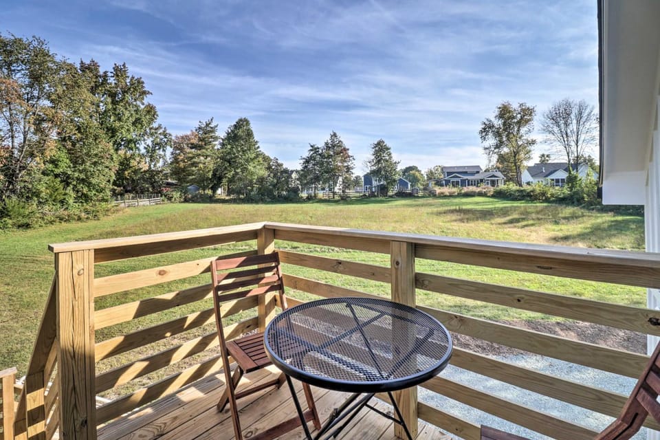 Bright Crozet Apartment w/ Mountain Views! Apartment in Shenandoah Valley