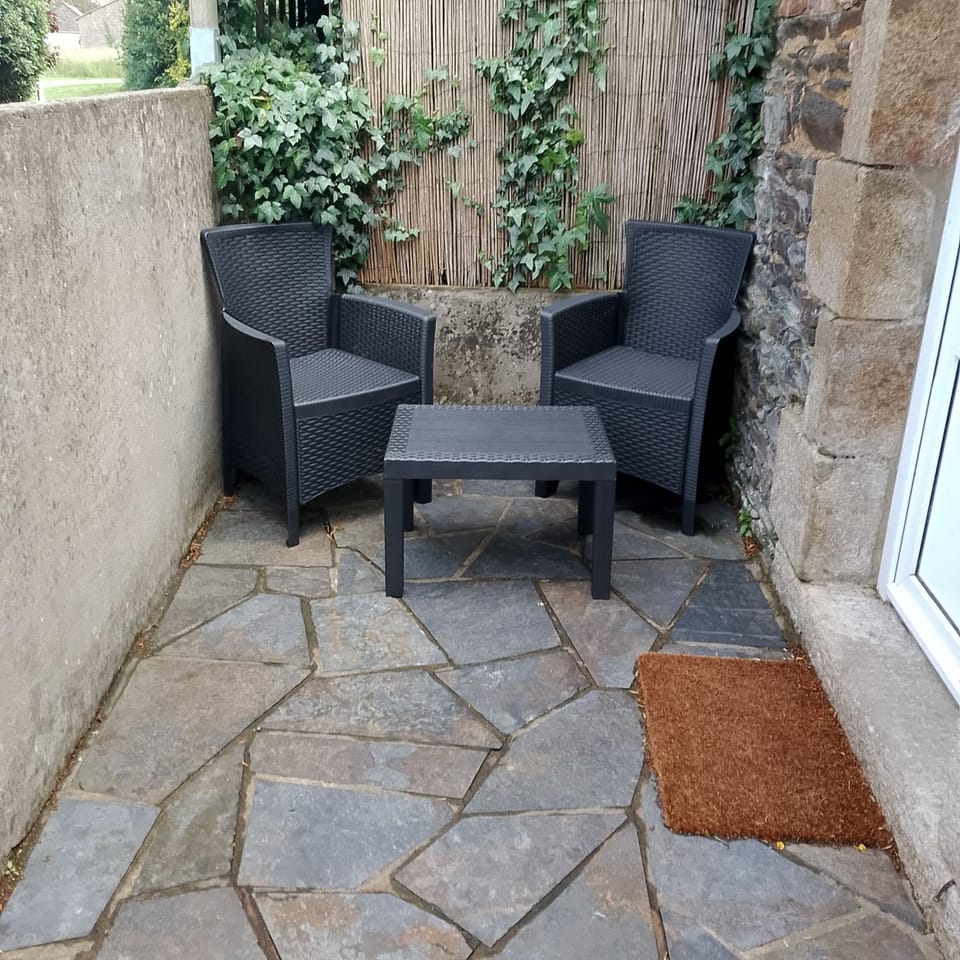Patio, Seating area