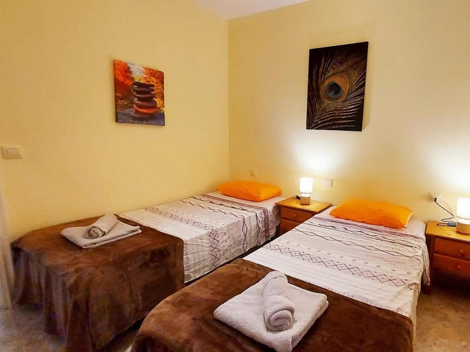 Modern and centric apartment with Air Conditioning - by TENERIFEHINTS Apartment in El Médano