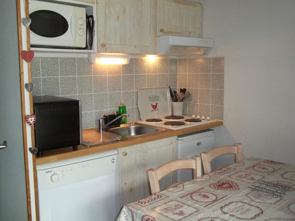 STUDIO AVEC BALCON Apartment in Luz-Saint-Sauveur