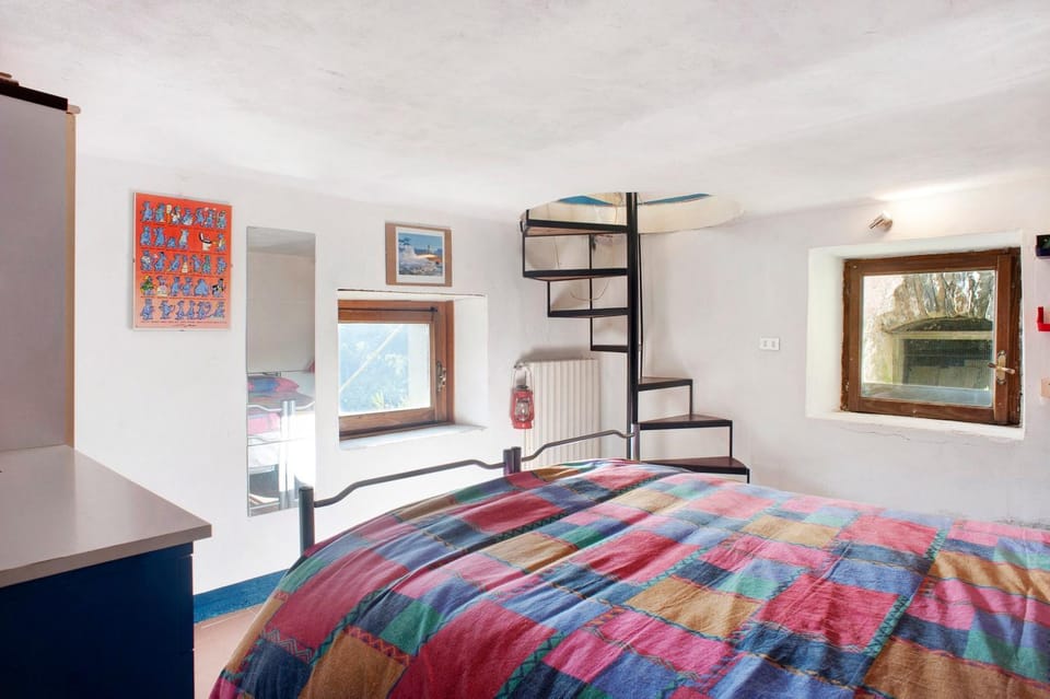 Living room, Bedroom