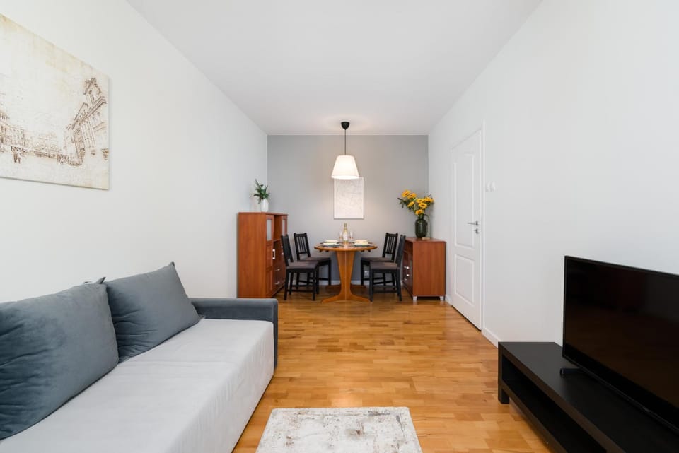 Communal lounge/ TV room, Living room, Seating area, Dining area