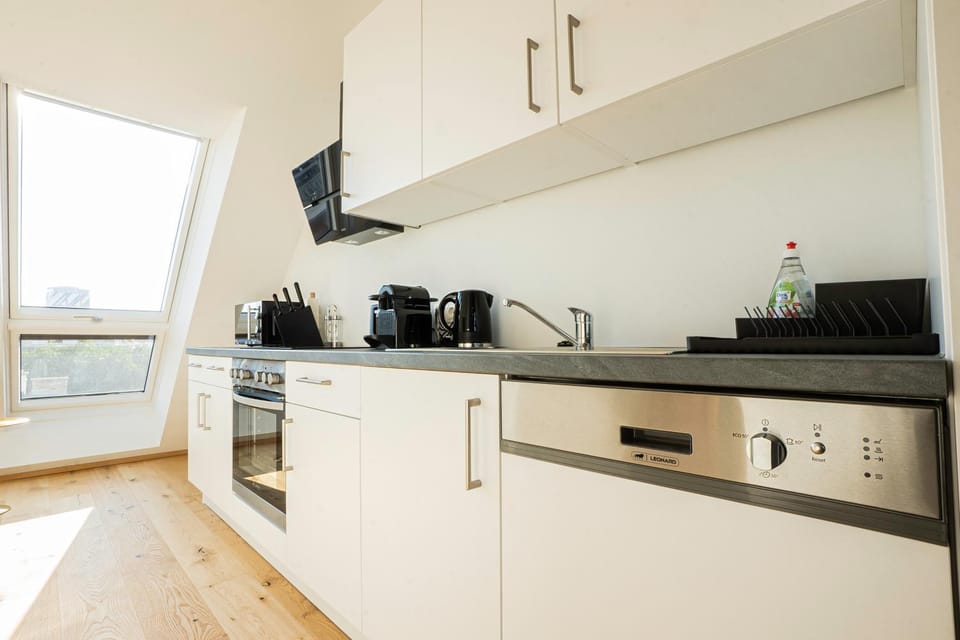 Coffee/tea facilities, Kitchen or kitchenette, dishwasher, minibar, pet friendly, stove