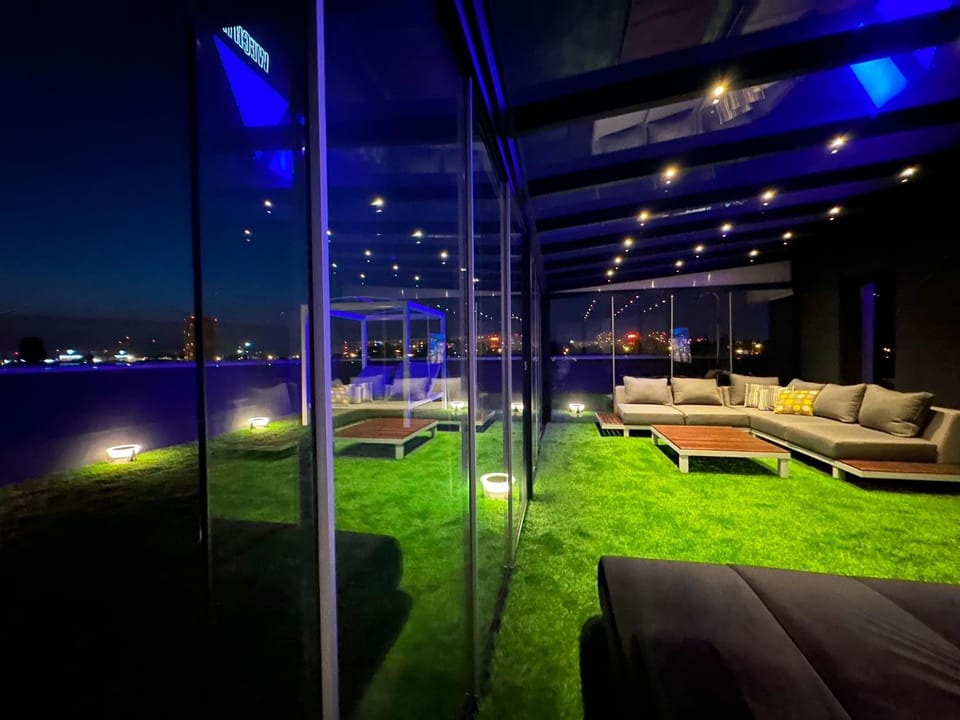 LUXURY APARTAMENT Z DUŻYM TARASEM - Park City Poznań Apartment in Poznan
